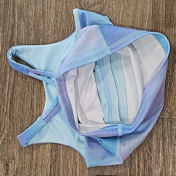 All in motion girls size XS (4/5) active tops - Picture 5 of 5